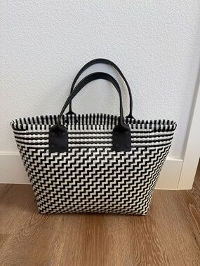 Truss Black & White Woven Tote Bag with Black Handles